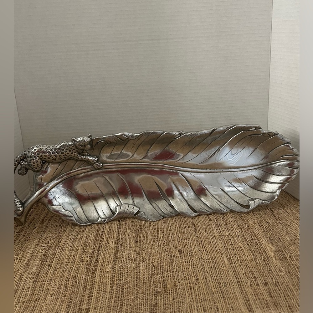 Arthur Court 1999 Leopard Banana Leaf Tray. Vintage. Excellent Condition